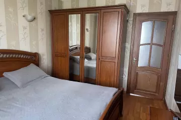 Satılır Köhnə Tikili Bakı Kinoteatrıda 