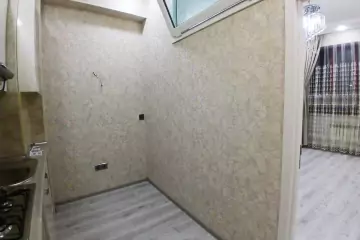 Satılır Yeni Tikili 8-ci Kilometrdə 