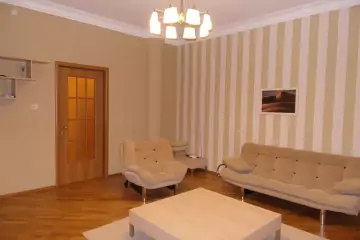 Aylıq Kirayə Yeni Tikili Ağ şəhər Kompleksində 