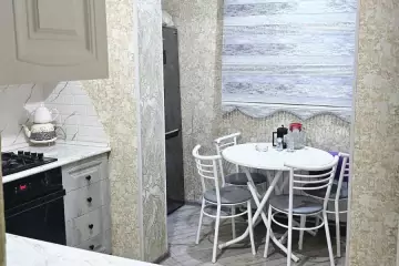 Satılır Köhnə Tikili Yeni Günəşlidə 