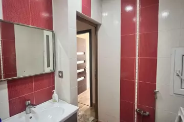 Satılır Yeni Tikili Heydər əliyev Parkıda 