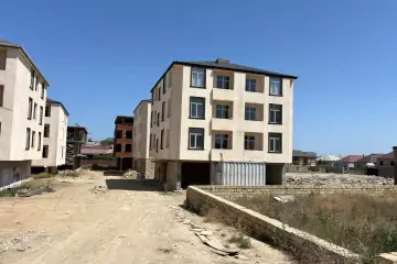 Satılır Köhnə Tikili Binəqədidə 