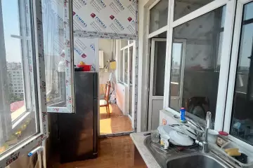 Satılır Yeni Tikili Heydər əliyev Parkıda 