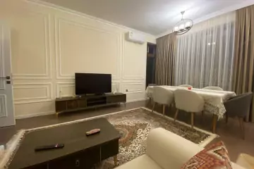 Satılır Yeni Tikili Bakıxanovda 