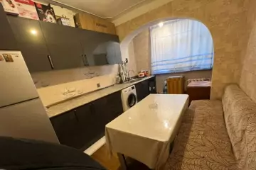 Satılır Köhnə Tikili Ukraniya Dairəsida 