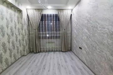 Satılır Yeni Tikili 8-ci Kilometrdə 