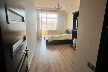 Satılır Yeni Tikili Heydər əliyev Parkıda 