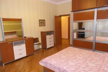 Aylıq Kirayə Yeni Tikili Ağ şəhər Kompleksində 