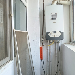 Satılır 2 otaqlı Köhnə Tikili 65 m², Bakıxanov