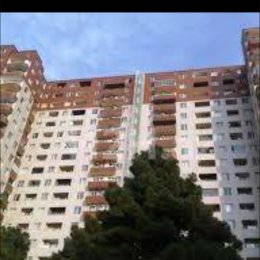 Kirayə 3 otaqlı Köhnə Tikili 82 m², 7-ci mikrorayon