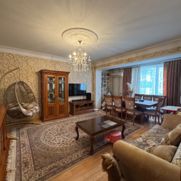 Satılır 4 otaqlı Köhnə Tikili 113 m², Bakıxanov