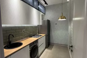 Aylıq Kirayə Yeni Tikili 28 May Metrosu ətrafında 