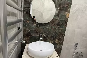 Satılır Yeni Tikili Ukraniya Dairəsida 