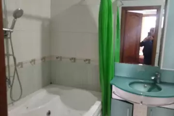 Satılır Yeni Tikili 8-ci Kilometrdə 