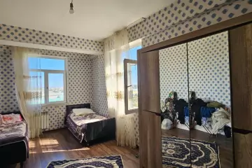 Satılır Yeni Tikili Zabrat Qəsəbəsida 