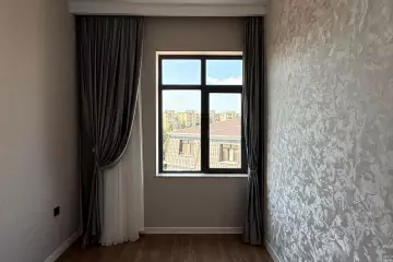 Satılır Yeni Tikili Ukraniya Dairəsida 