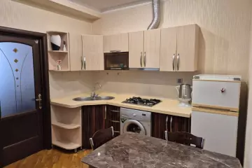 Satılır Yeni Tikili Həzi Aslanovda 