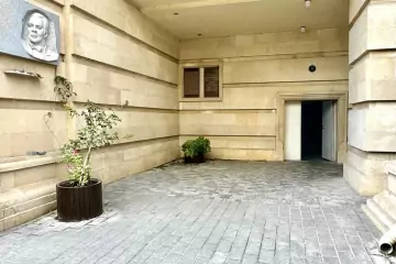 Aylıq Kirayə Köhnə Tikili Mərkəzdə 