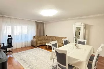 Satılır Köhnə Tikili Xətai Park Yaşayış Kompleksida 