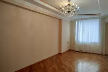 Satılır Yeni Tikili 8-ci Kilometrdə 