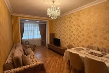 Satılır Köhnə Tikili Gəncə Prospektində 