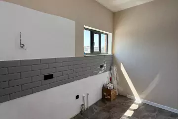 Satılır Yeni Tikili Ukraniya Dairəsida 