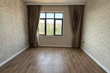 Satılır Yeni Tikili Ukraniya Dairəsida 