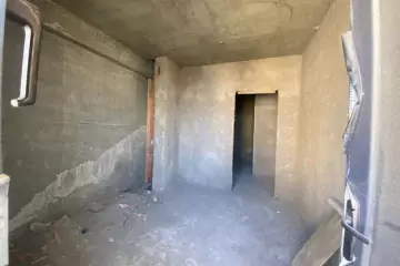 Satılır Yeni Tikili 3-cü Mikrorayonda 