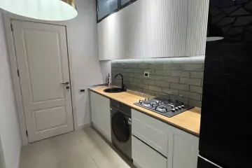 Aylıq Kirayə Yeni Tikili 28 May Metrosu ətrafında 