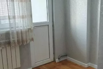 Satılır Köhnə Tikili Bakıxanovda 