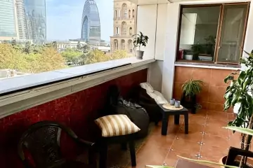 Aylıq Kirayə Köhnə Tikili Mərkəzdə 