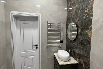 Satılır Yeni Tikili Ukraniya Dairəsida 