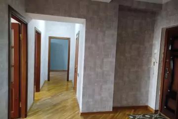 Satılır Yeni Tikili 8-ci Kilometrdə 