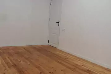 Satılır Köhnə Tikili Bakıxanovda 