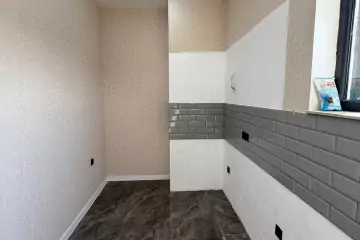 Satılır Yeni Tikili Ukraniya Dairəsida 