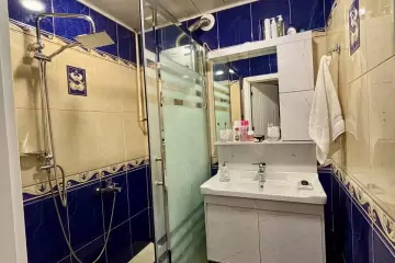 Satılır Köhnə Tikili Xətai Park Yaşayış Kompleksida 