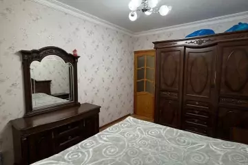 Satılır Köhnə Tikili Gəncə Prospektində 