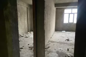 Satılır Yeni Tikili 3-cü Mikrorayonda 