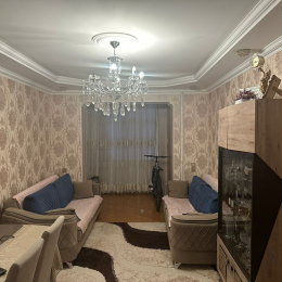 Satılır 3 otaqlı Köhnə Tikili 70 m², 8-ci kilometr