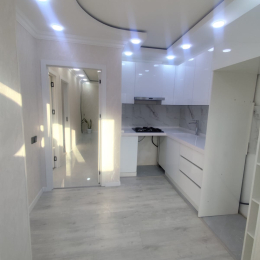 Satılır 2 otaqlı Yeni Tikili 44 m², Ukraniya dairəsi
