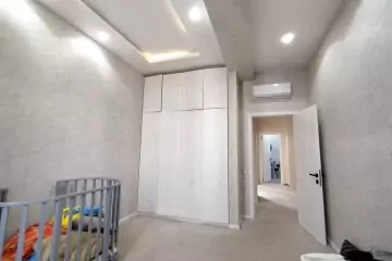 Satılır Yeni Tikili Elmler Akademiyasıda 