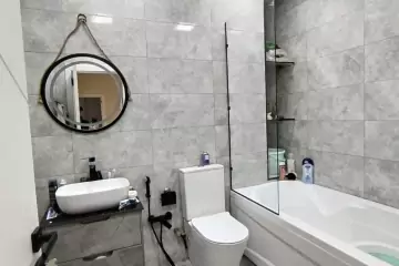 Satılır Yeni Tikili Elmler Akademiyasıda 