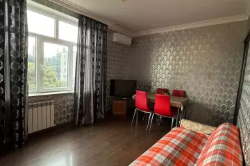 Satılır Köhnə Tikili Bakıxanovda 