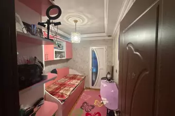 Satılır Köhnə Tikili 8-ci Kilometrdə 