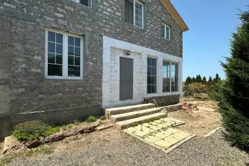 Satılır Həyət Evi Buzovnada 