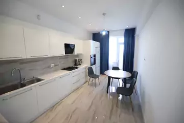 Aylıq Kirayə Yeni Tikili Badamdarda 