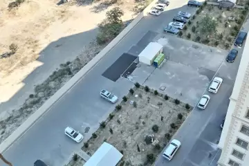 Satılır Yeni Tikili Elmler Akademiyasıda 