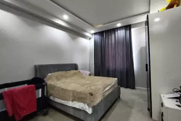 Satılır Yeni Tikili Elmler Akademiyasıda 