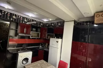 Satılır Köhnə Tikili Bakıxanovda 