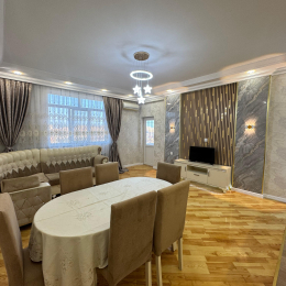 Satılır 2 otaqlı Yeni Tikili 60 m², Ukraniya dairəsi